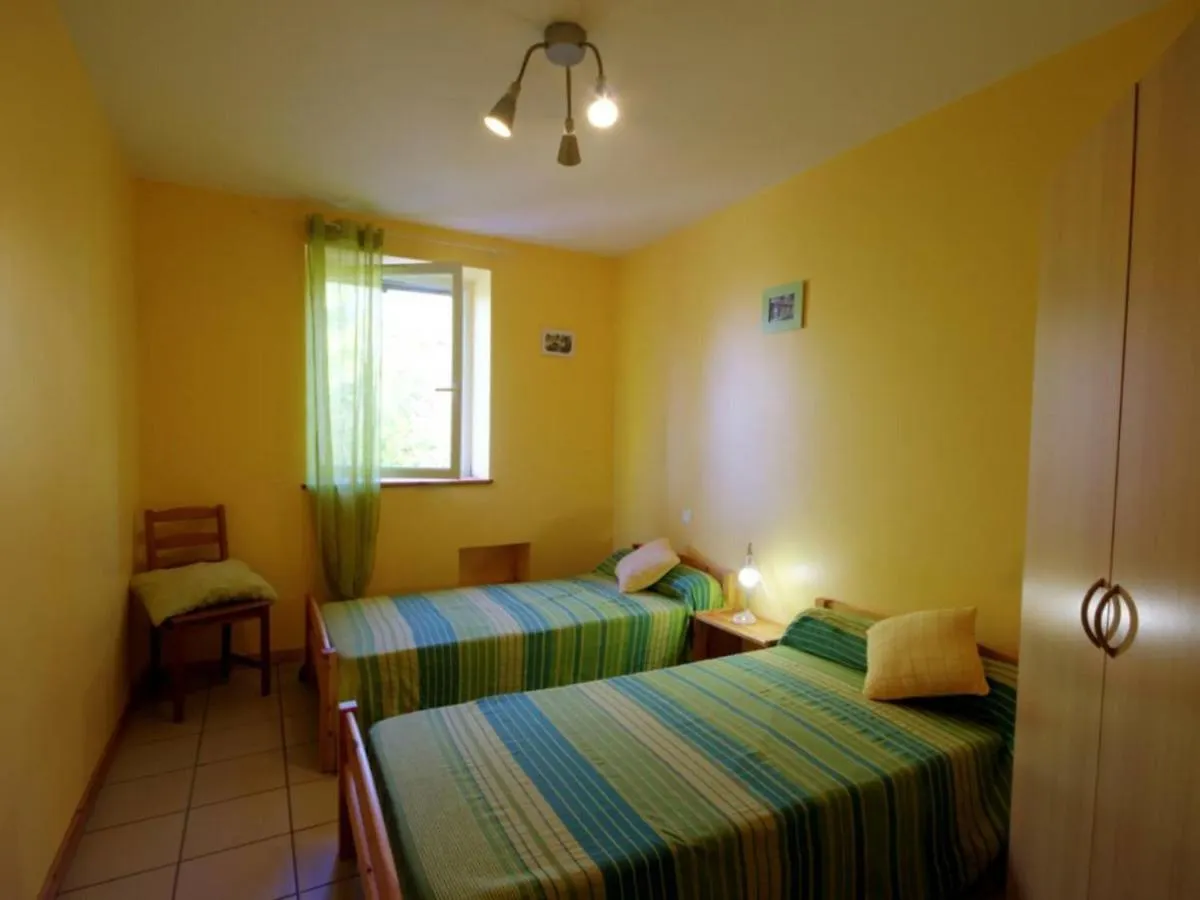 Holiday home Gite Rural 2 Chambres Avec Jardin, Terrasse, Wifi, Animaux Acceptes - Fr-1-496-130 Saint-Heand
