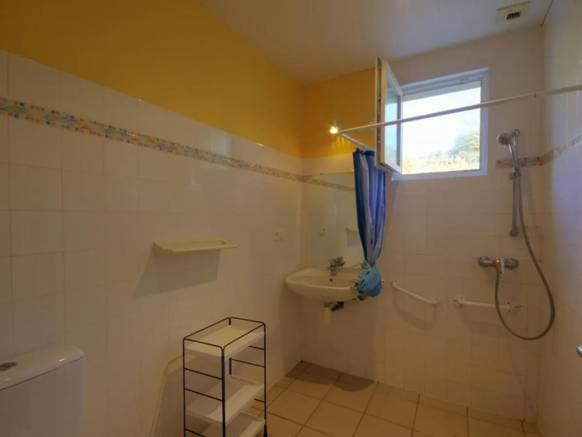 Gite Rural 2 Chambres Avec Jardin, Terrasse, Wifi, Animaux Acceptes - Fr-1-496-130 Saint-Heand 0*,  France