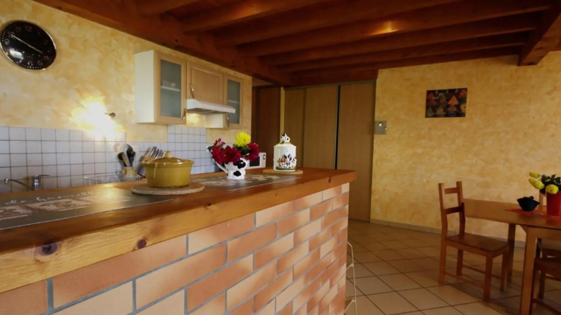 Holiday home Gite Rural 2 Chambres Avec Jardin, Terrasse, Wifi, Animaux Acceptes - Fr-1-496-130 Saint-Heand